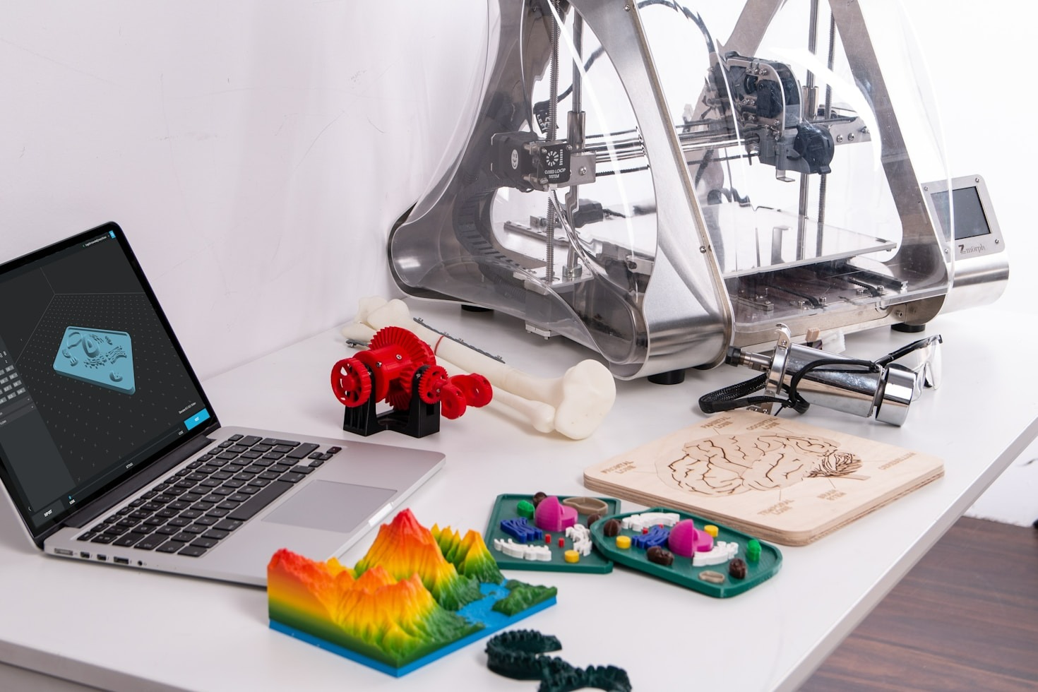 Exploring Artificial Intelligence in Material Design